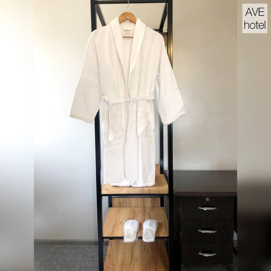 Ave Hotel Osh Luaran gambar