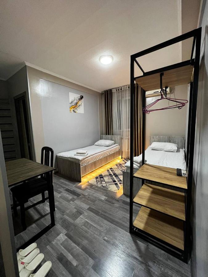 Ave Hotel Osh Luaran gambar